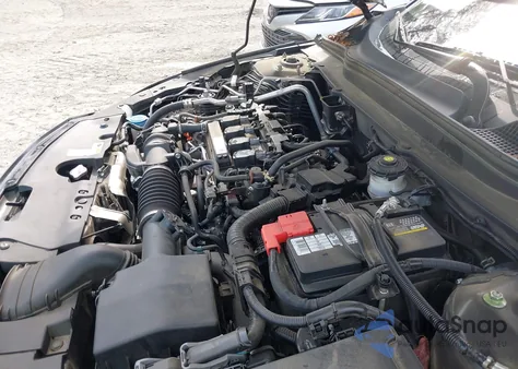 2020 Honda Accord Lx z USA, uszkodzony, nr VIN 1HGCV1F1XLA107920